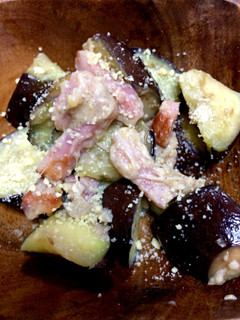 簡単茄子ベーコンの粉チーズ炒め-レシピのメイン写真