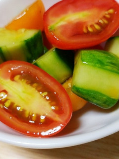 キュウリとトマトの冷たいオイスター和え-レシピのメイン写真