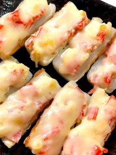 竹輪ボートのカニカマチーズ焼き-レシピのメイン写真