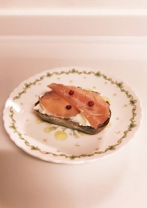 ❁生ハムとクリチとローズマリートースト❁-レシピのメイン写真
