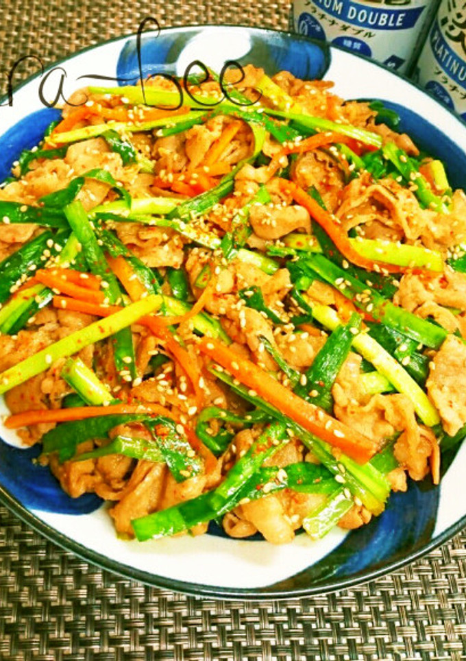 丼も旨い♪豚バラとニラの旨辛スタミナ炒め-レシピのメイン写真