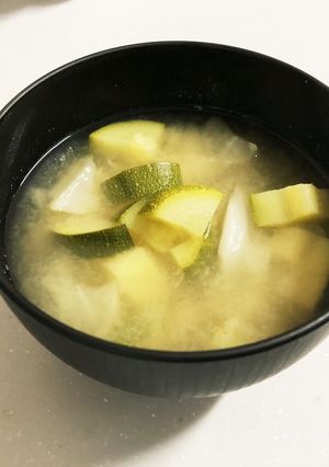 簡単☆ 和×洋☆ ズッキーニのお味噌汁♪-レシピのメイン写真