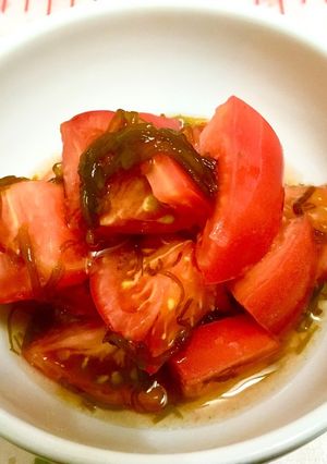 夏の定番♪簡単美味しい♪トマトのもずく酢-レシピのメイン写真