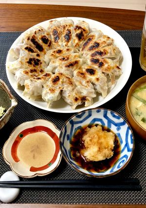 大根おろしで食べる！絶品焼き餃子-レシピのメイン写真