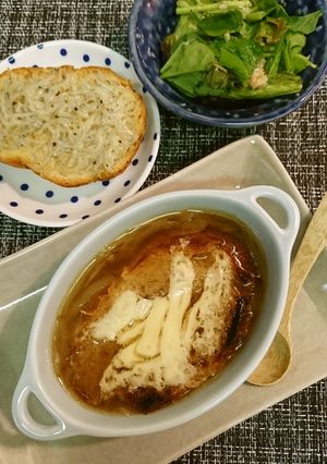 オニオングラタンスープとしらすバケット-レシピのメイン写真