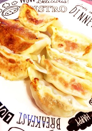 トマトとアボカドチーズ餃子-レシピのメイン写真