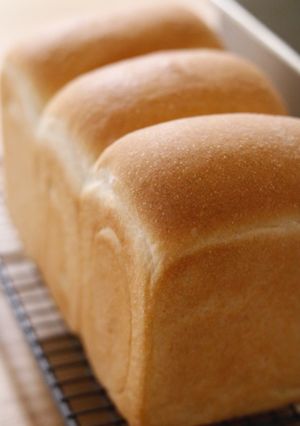 ふんわり軽〜い♡ダブルソフト風豆乳食パン-レシピのメイン写真