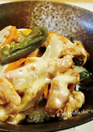 フライパンで簡単★チーズタッカルビ丼-レシピのメイン写真