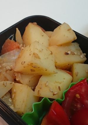 ポテトとオニオンとキャロットの胡麻味噌煮-レシピのメイン写真