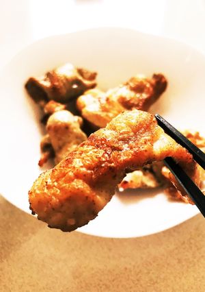 簡単！塩レモン風味の鶏皮カリカリ焼き-レシピのメイン写真