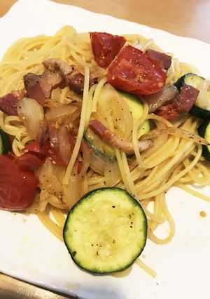 アヒージョの素で夏野菜ペペロンチーノ-レシピのメイン写真