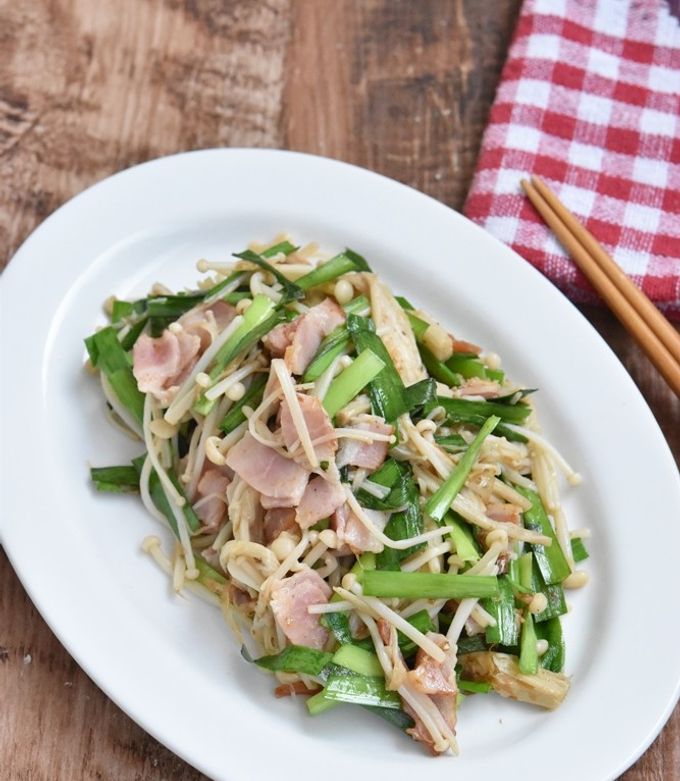 えのきとベーコンガーリックバター醤油炒め by 鈴木美鈴