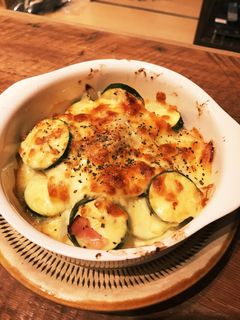 ズッキーニとベーコンのチーズ焼き-レシピのメイン写真