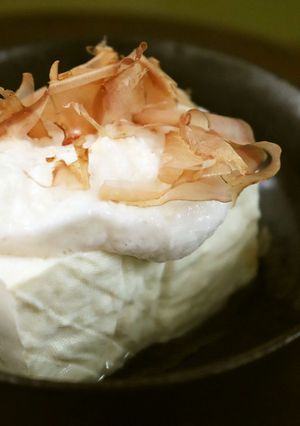 赤梅酢をプラス♪豆腐のやまと芋かけ-レシピのメイン写真