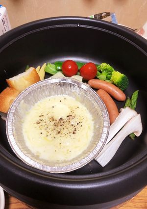 ホットプレートでチーズフォンデュ-レシピのメイン写真