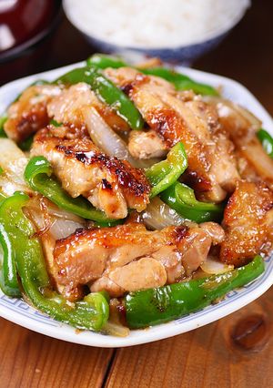 ピーマンと玉葱のテリヤキチキン炒め定食🤩-レシピのメイン写真