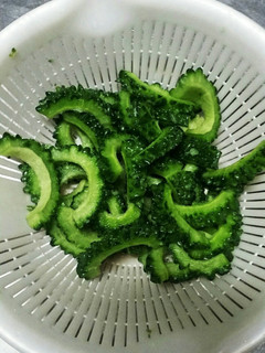 ゴーヤの苦味を抑える下ごしらえ。-レシピのメイン写真