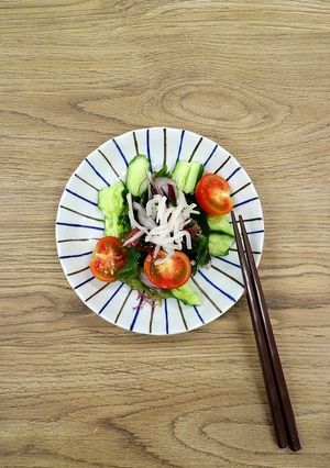 白いキクラゲと海草のサラダ-レシピのメイン写真