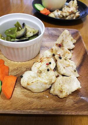 鶏むね肉しっとり*ぬか漬け焼き胡椒添え-レシピのメイン写真