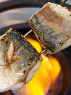 直火で焼くとさらにうまい!真鯵の塩焼き-レシピのメイン写真