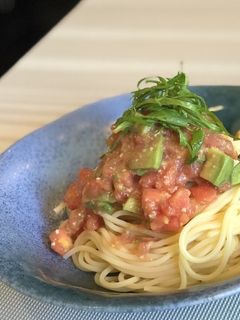 トマトとアボガドの冷製パスタ-レシピのメイン写真