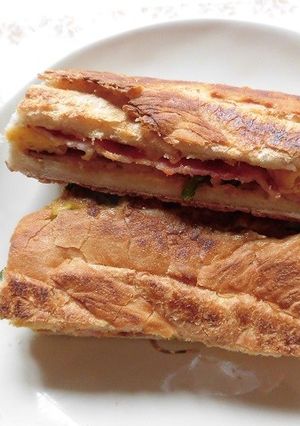フランスパンでほうれん草ベーコン卵サンド-レシピのメイン写真