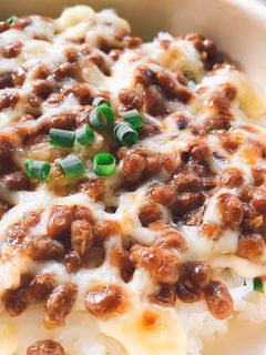 お皿1つで簡単めちゃ旨ランチ♪焼き納豆丼-レシピのメイン写真