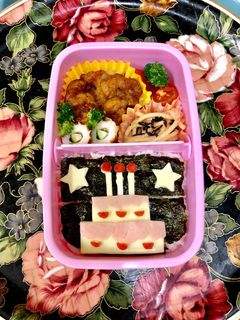 ケーキのお弁当☆キャラ弁☆お誕生日-レシピのメイン写真