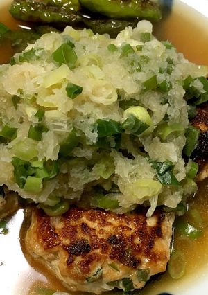 鶏肉の胸ミンチとお豆腐の和風おろしバーグ-レシピのメイン写真