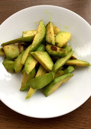 アボカドのカレー風味炒め-レシピのメイン写真