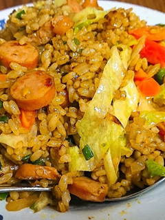 いい香りで食欲UP☆簡単カレーチャーハン-レシピのメイン写真