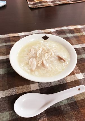 夏バテ、妊婦さんに♪炊飯器で中華風鶏がゆ-レシピのメイン写真