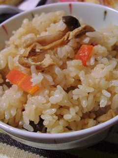 とっても簡単☆しめじの炊き込みご飯-レシピのメイン写真