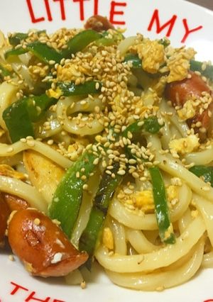 こってりあっさり？！ガリバタ焼きうどん-レシピのメイン写真