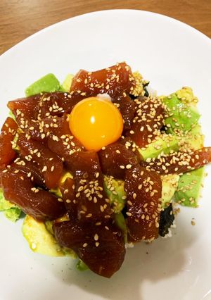 【簡単】まぐろアボカドユッケ丼-レシピのメイン写真