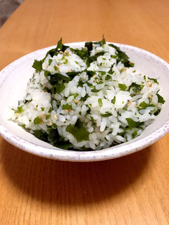 旦那&子供が大好きな味✨簡単✨わかめご飯-レシピのメイン写真