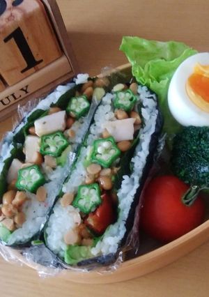 野菜と食べる納豆deおにぎらず-レシピのメイン写真