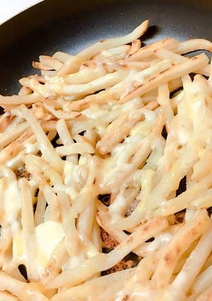 ポテトフライを焼いてチーズのせただけ！-レシピのメイン写真