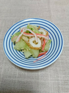 胡瓜の浅漬けにちくわとカニかまいれて!-レシピのメイン写真
