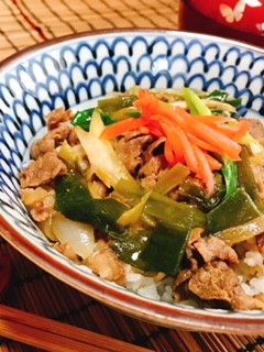 すき焼き風牛丼-レシピのメイン写真
