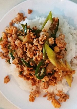 鶏ひき肉の中華のっけご飯-レシピのメイン写真