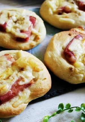 簡単♪クミン香る・ベーコンチーズパン-レシピのメイン写真