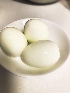 ゆで卵のイライラしないむき方-レシピのメイン写真