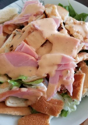 一人ランチに。パン耳消費！パンサラダ-レシピのメイン写真