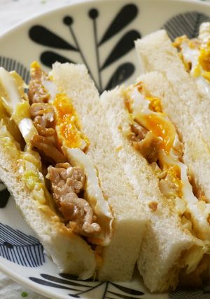 豚こま照り焼きのサンドイッチ♪大満足！-レシピのメイン写真