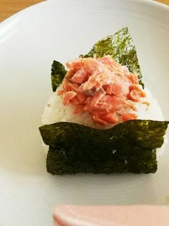 鮭マヨおにぎり-レシピのメイン写真