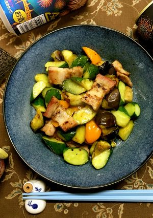 夏野菜と厚切りベーコンの炒め物-レシピのメイン写真