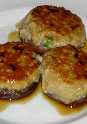 じゅ～し～椎茸の肉詰め♪-レシピのメイン写真
