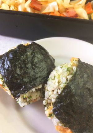 イカ入り天かすと青のり☆おにぎり-レシピのメイン写真