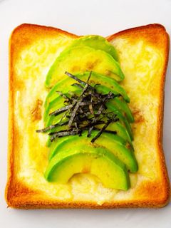 アボカドトースト-レシピのメイン写真